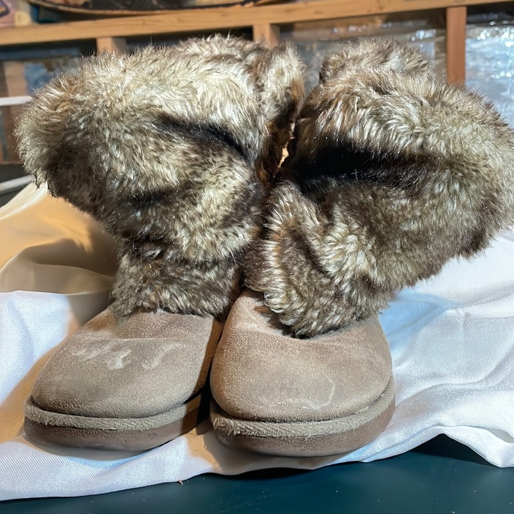 Brown boots